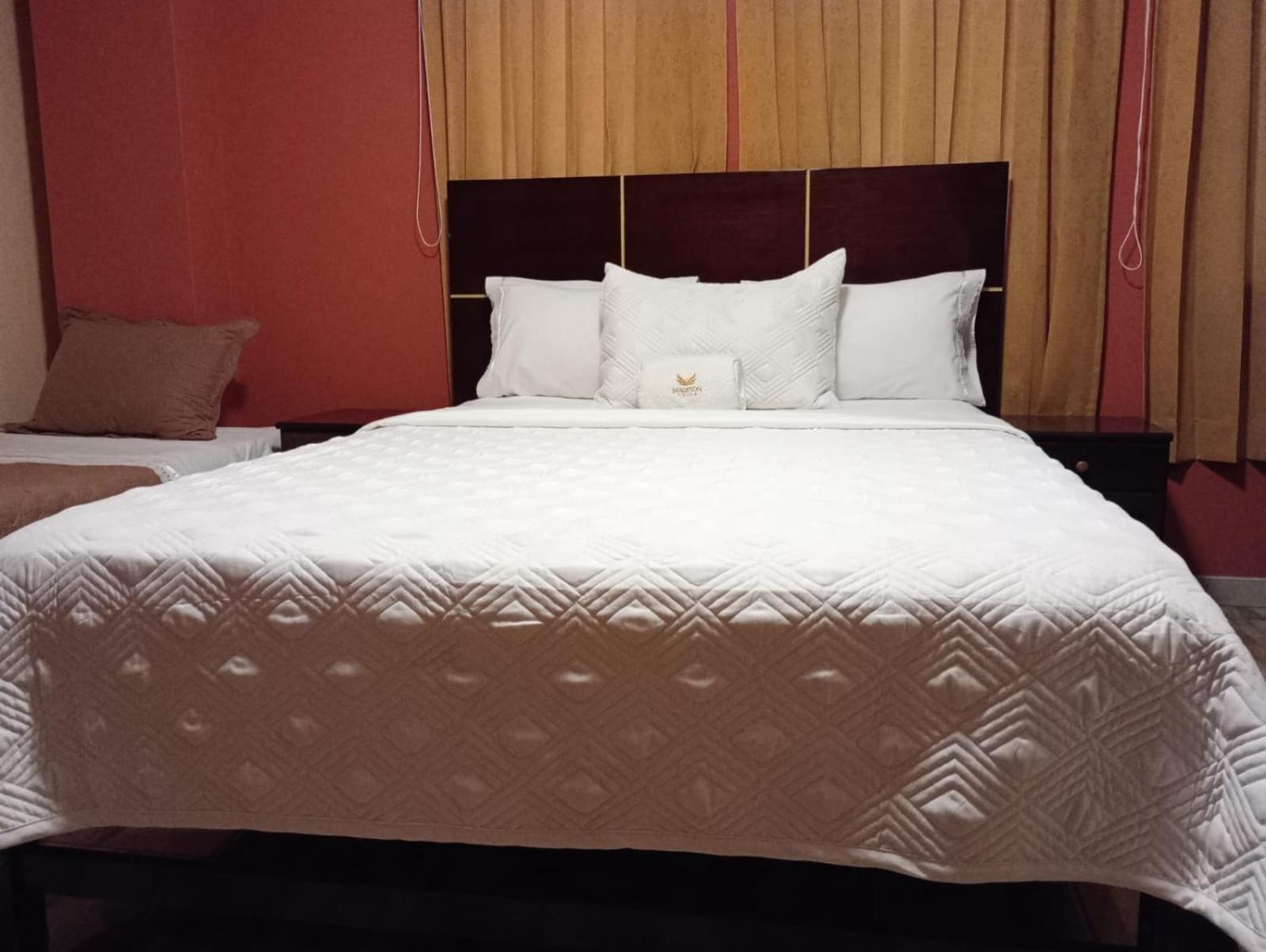 Madison Suite Tacna Exteriör bild