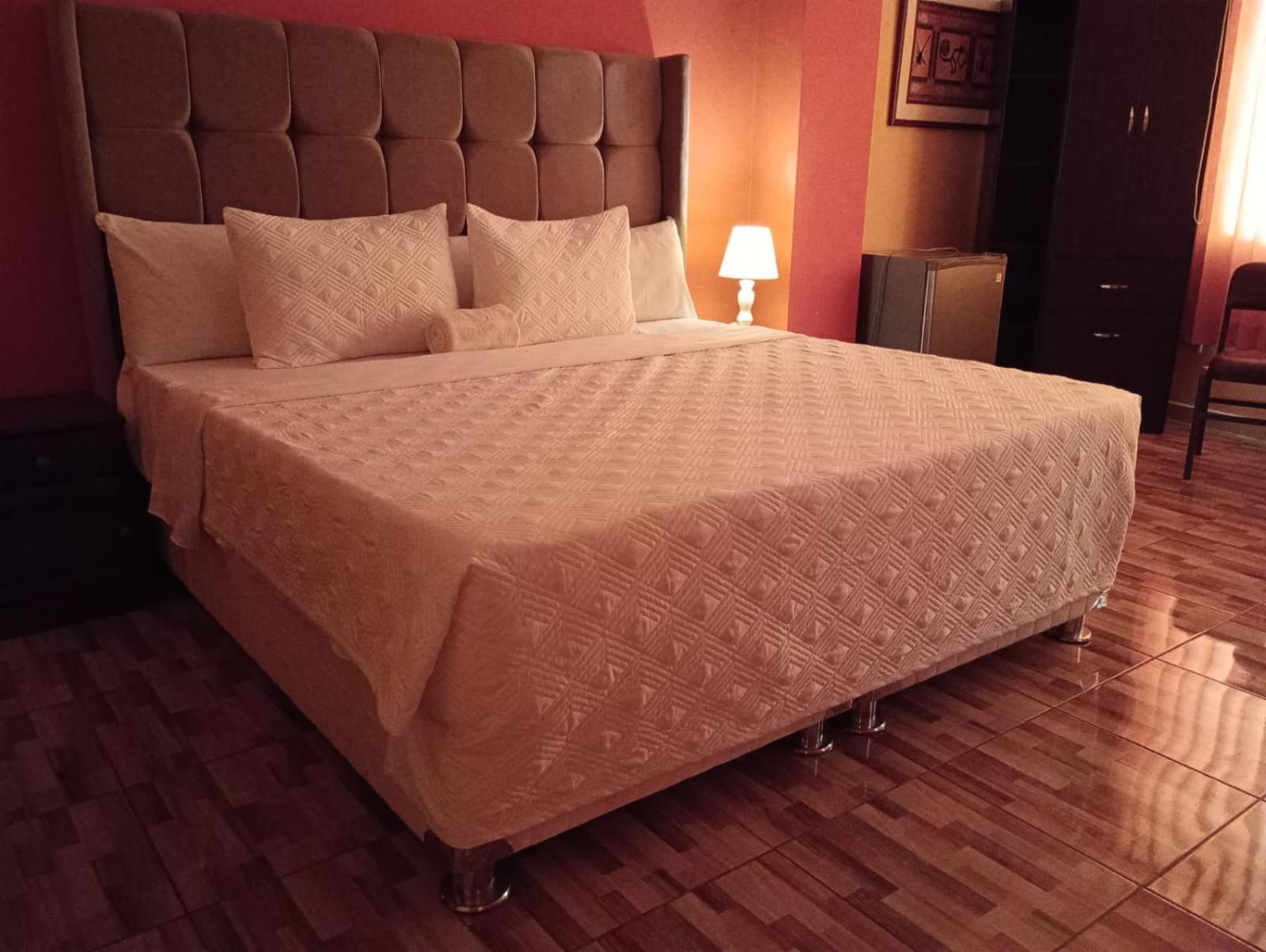 Madison Suite Tacna Exteriör bild